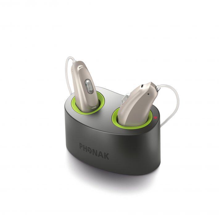 Packshot_Mini_Charger_with_Audeo_B-R